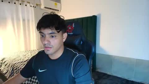 Snapshot of lei_77 chatting on October 24, 2025, 8:38 pm Lei online show from October 24, 2025, 8:38 pm