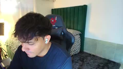  Lei  online show from January 17, 2026, 7:39 pm