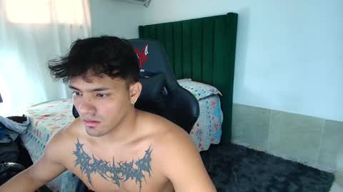  Lei  online show from April 7, 2026, 8:09 pm