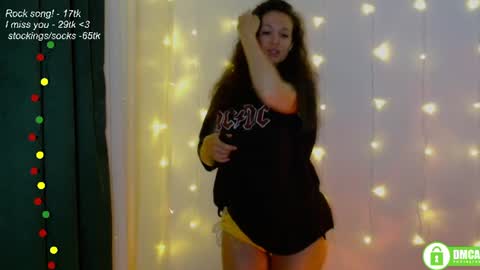 hey Im Leia and I love rock  online show from June 26, 2026, 7:18 pm