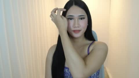 leighs_celine online show from May 4, 2026, 5:14 am