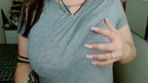 Leila online show from February 15, 2025, 7:28 pm