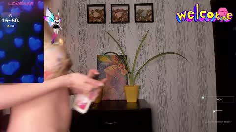 Snapshot of leila_sweetie chatting on October 20, 2025, 1:50 am leila_sweetie online show from October 20, 2025, 1:50 am