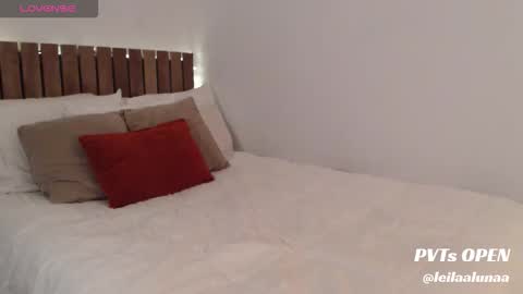 LEILA LUNA online show from January 7, 2026, 6:05 am