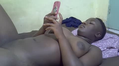 leilah_cute19 online show from April 3, 2026, 7:39 am