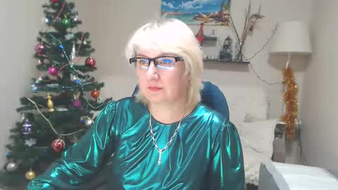 Snapshot of leilamays chatting on January 8, 2025, 9:10 am Leila Kinky online show from January 8, 2025, 9:10 am