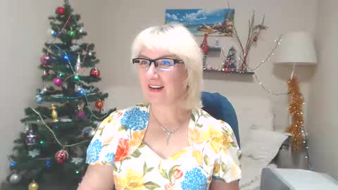 Snapshot of leilamays chatting on January 11, 2025, 11:12 am Leila Kinky online show from January 11, 2025, 11:12 am