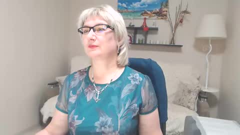 Snapshot of leilamays chatting on January 30, 2025, 2:49 am Leila Kinky online show from January 30, 2025, 2:49 am