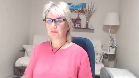 Snapshot of leilamays chatting on October 1, 2025, 4:07 am Leila Kinky online show from October 1, 2025, 4:07 am