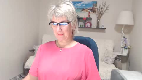 Snapshot of leilamays chatting on October 13, 2025, 5:18 am Leila Kinky online show from October 13, 2025, 5:18 am