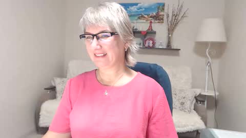 Snapshot of leilamays chatting on October 20, 2025, 5:08 am Leila Kinky online show from October 20, 2025, 5:08 am