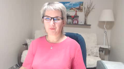 Snapshot of leilamays chatting on October 26, 2025, 9:15 am Leila Kinky online show from October 26, 2025, 9:15 am