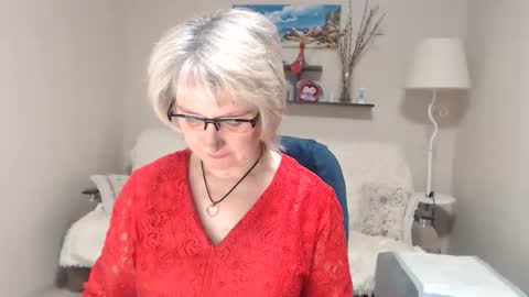 Leila Kinky online show from February 4, 2026, 5:24 am