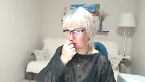 Leila Kinky online show from May 14, 2026, 5:14 am