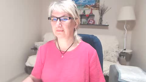 Snapshot of leilamays chatting on June 7, 2026, 4:16 am Leila Kinky online show from June 7, 2026, 4:16 am