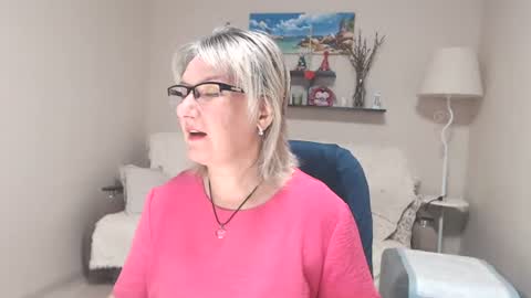 Snapshot of leilamays chatting on July 7, 2026, 3:53 am Leila Kinky online show from July 7, 2026, 3:53 am