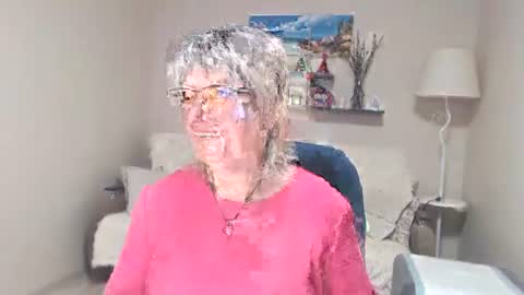 Snapshot of leilamays chatting on July 7, 2026, 6:47 am Leila Kinky online show from July 7, 2026, 6:47 am