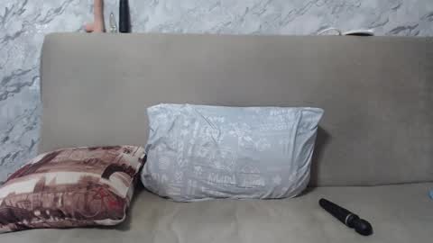 Snapshot of lelapopins chatting on November 9, 2025, 6:23 am Lana online show from November 9, 2025, 6:23 am