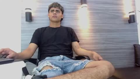 lelehott01 online show from July 23, 2026, 3:04 am