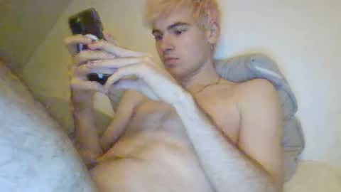 lelele44 online show from January 18, 2026, 3:38 pm