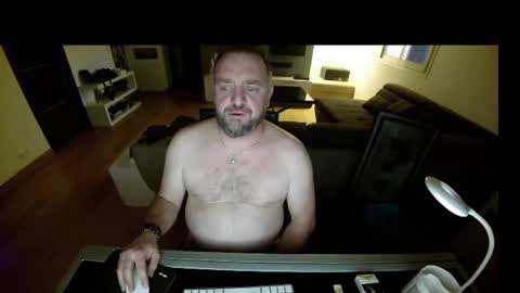 Ange online show from December 22, 2024, 6:49 am