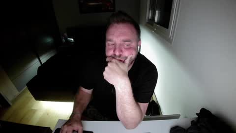 Ange online show from February 16, 2025, 3:15 am