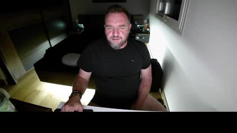 Ange online show from October 12, 2025, 5:06 am