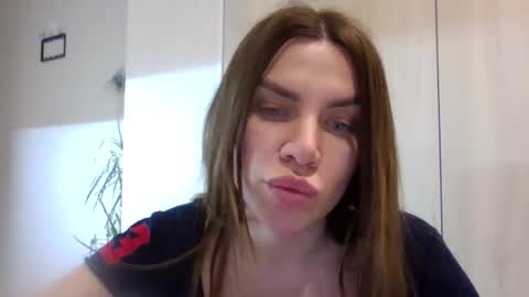 Snapshot of lena6122000 chatting on March 15, 2026, 10:49 pm lena6122000 online show from March 15, 2026, 10:49 pm