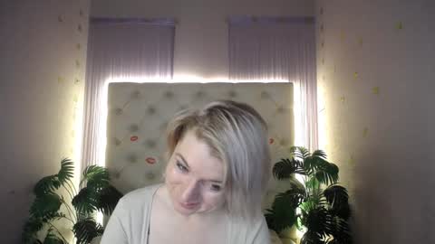 Lena online show from January 10, 2025, 4:01 am