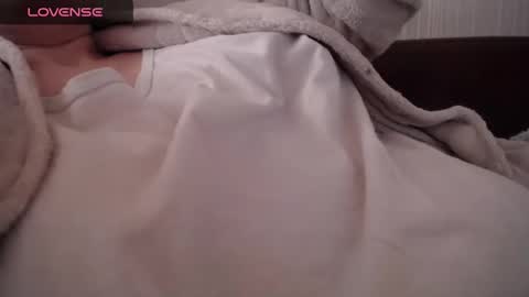 Snapshot of lenagolden chatting on February 20, 2025, 9:00 am lenagolden online show from February 20, 2025, 9:00 am