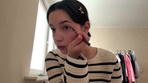 Kate online show from March 9, 2026, 9:46 am