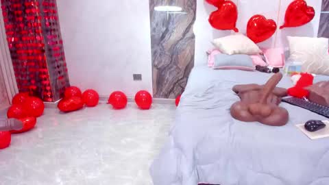 Lenathompson online show from February 21, 2025, 7:45 am