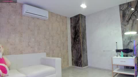 Snapshot of lenathompson chatting on November 27, 2025, 2:02 am Lenathompson online show from November 27, 2025, 2:02 am