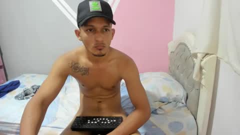 lenuam_and_tiffany online show from February 1, 2025, 11:27 pm