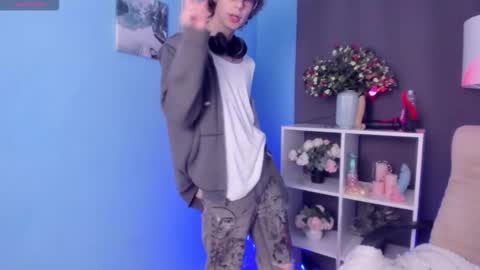 Leo online show from October 24, 2025, 11:50 am