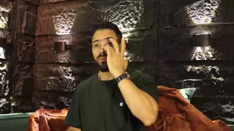 Leo  Diaz online show from October 18, 2025, 12:24 am