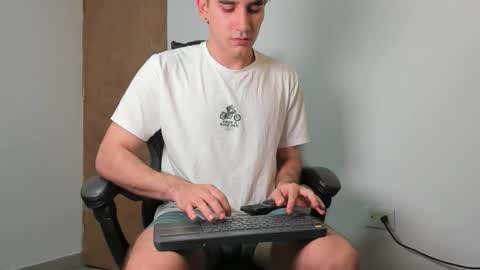 Leo Jones online show from February 25, 2026, 3:49 am