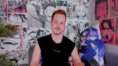 Snapshot of leo_mooree chatting on October 15, 2025, 3:45 pm Leo online show from October 15, 2025, 3:45 pm