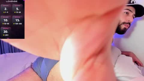 Snapshot of leo_thewolf chatting on October 22, 2025, 8:52 pm Leonardo online show from October 22, 2025, 8:52 pm