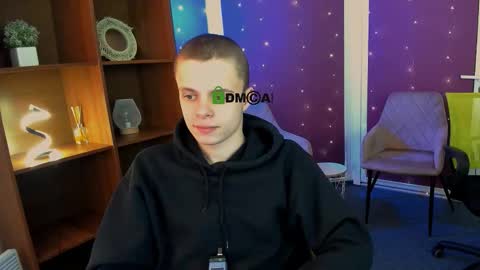 leo_valor online show from December 15, 2025, 12:20 pm