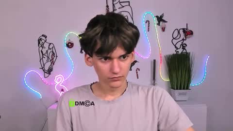 leo_valor online show from January 13, 2026, 7:08 pm