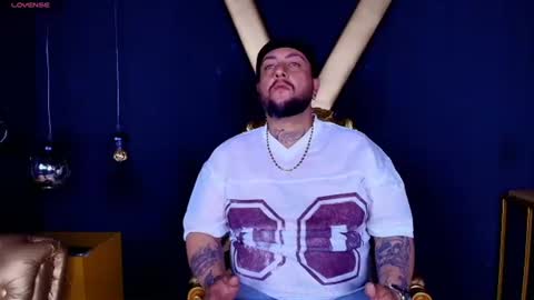 leoboss_ online show from July 4, 2026, 4:51 am
