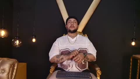 leoboss_ online show from July 5, 2026, 3:45 am