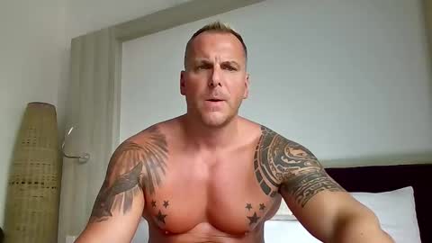 Snapshot of leoboyf4f chatting on February 13, 2026, 1:01 am TheBigLeo online show from February 13, 2026, 1:01 am