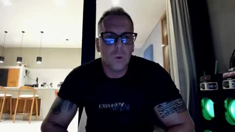 Snapshot of leoboyf4f chatting on June 6, 2026, 10:31 am TheBigLeo online show from June 6, 2026, 10:31 am