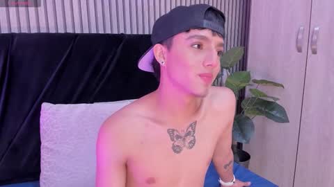 leohard_ online show from February 6, 2026, 3:22 am