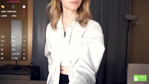 Snapshot of leolakorner chatting on February 7, 2026, 7:06 pm Hello Im Roxy Im just starting my journey here so lets get acquainted online show from February 7, 2026, 7:06 pm