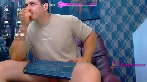 Snapshot of leon_ssmoron chatting on June 23, 2026, 6:11 am Leon Smoron online show from June 23, 2026, 6:11 am