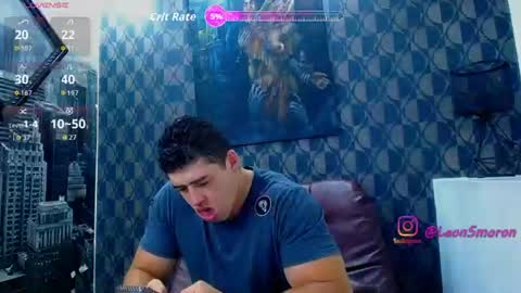 Snapshot of leon_ssmoron chatting on July 27, 2026, 12:06 am Leon Smoron online show from July 27, 2026, 12:06 am
