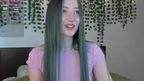 Leona online show from June 2, 2026, 5:09 am